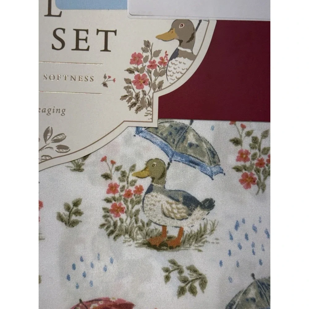 En‎ Vogue Full Sheet Set Spring Duck Umbrella Floral Print 4 Piece New